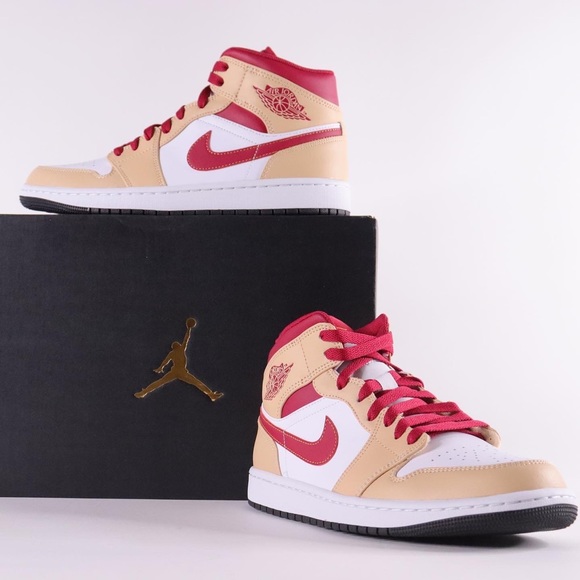 ♦️SOLD♦️NIKE AIR JORDAN 1 MID “CURRY” - Picture 7 of 7